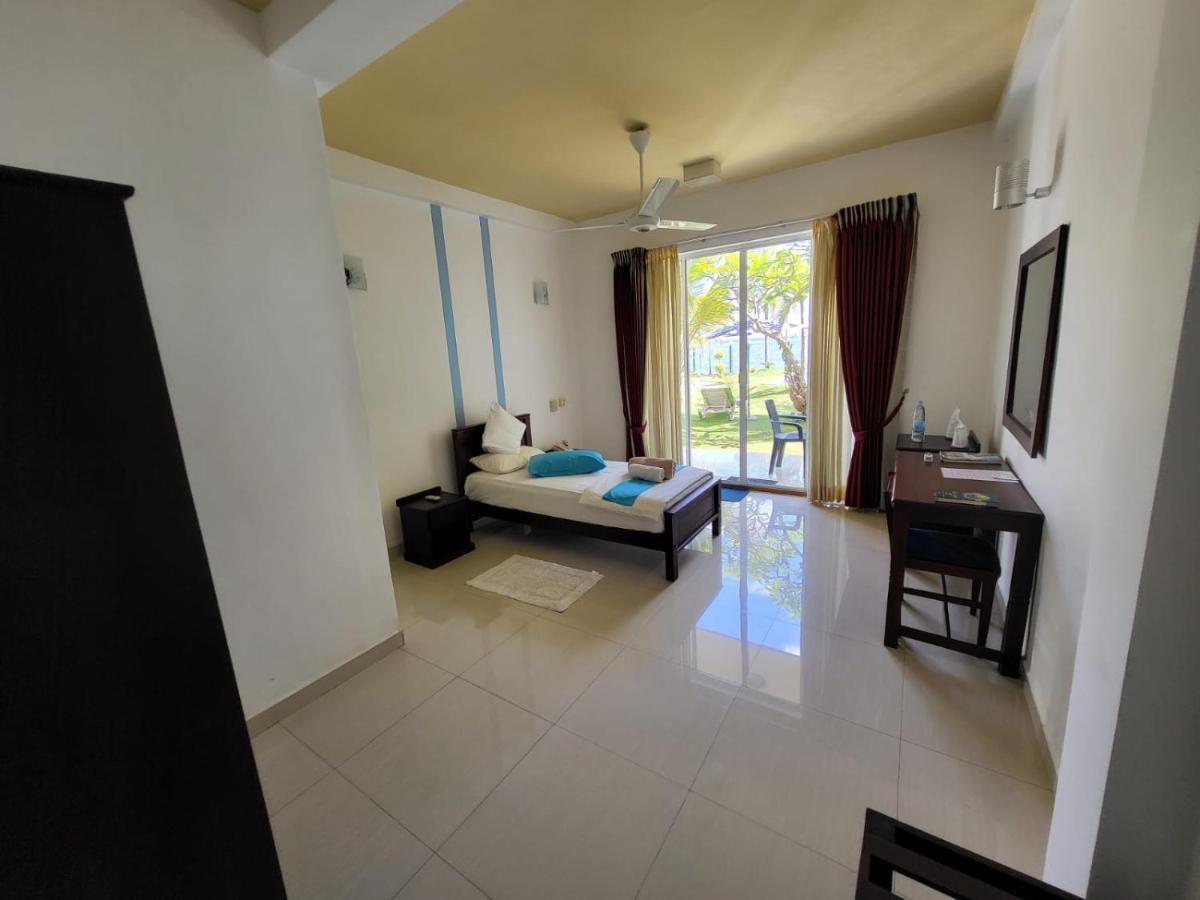 Rainbow Lagoon Resort Negombo Exteriér fotografie